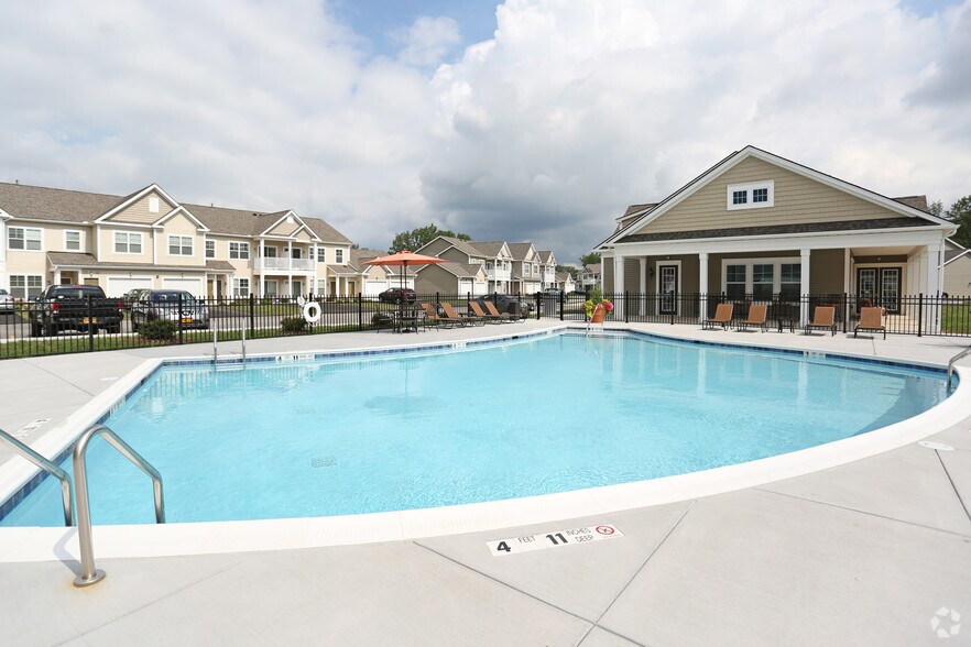 More Photos Of 6 Goldenroot Ln, North Chili Apartments For Sale