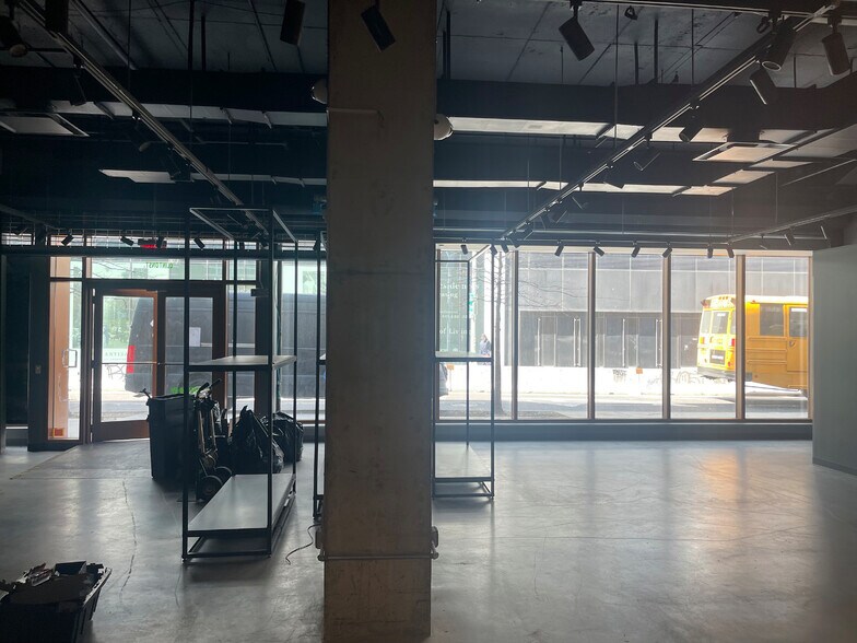 More Photos Of 128 Clinton St, New York Office For Lease