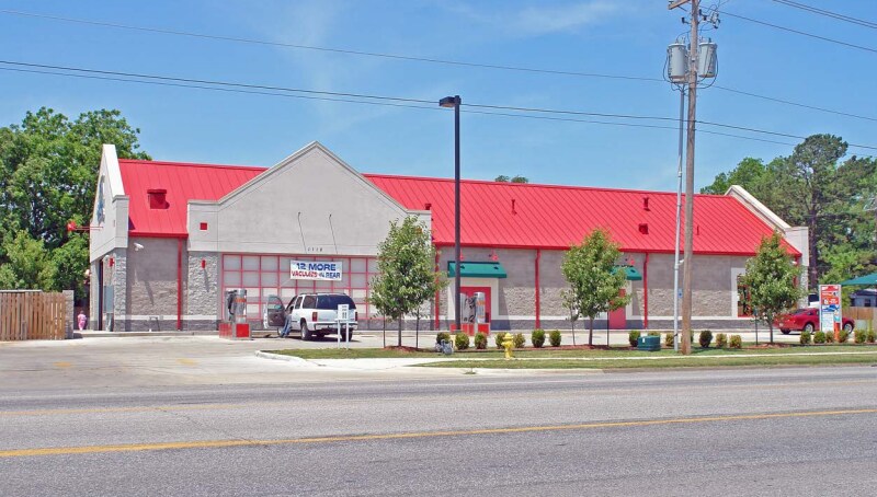 Primary Photo Of 1112 S Thompson St, Springdale Carwash For Sale