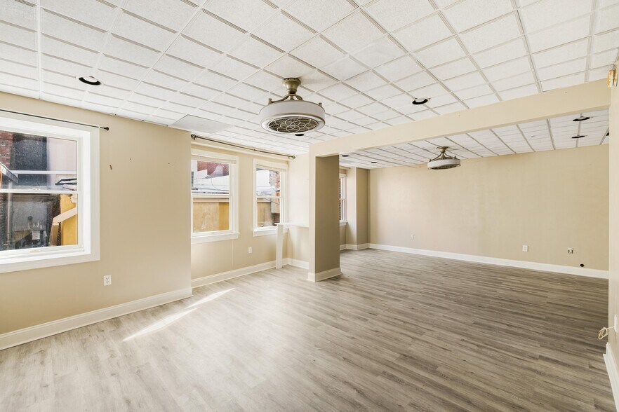 More Photos Of , Charleston Unknown For Sale