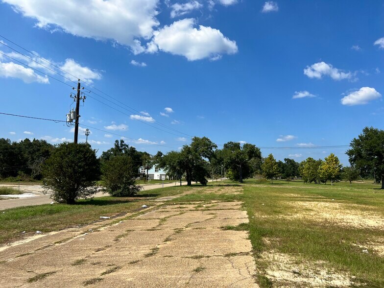 More Photos Of 100 Brady Dr, Biloxi Land For Sale