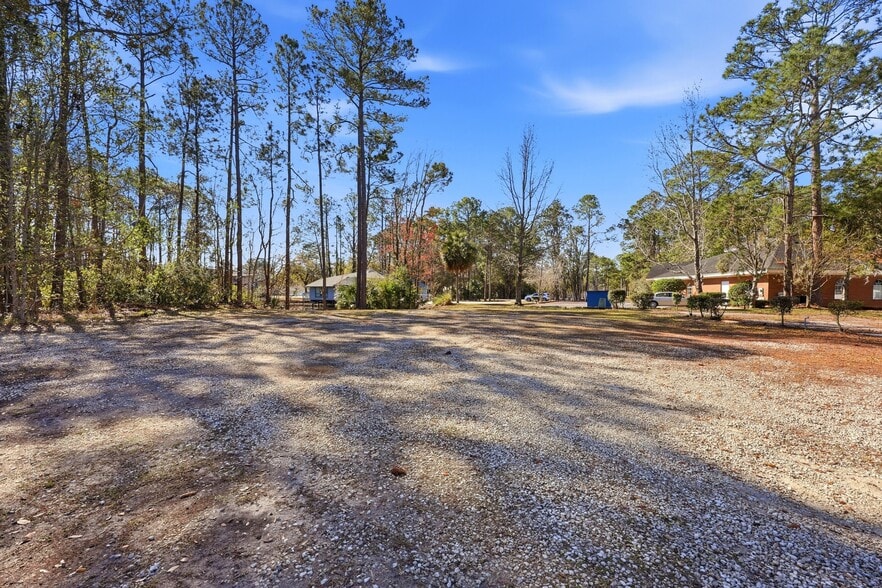 More Photos Of 3683 Crown Point Rd, Jacksonville Storefront Retail Office For Sale