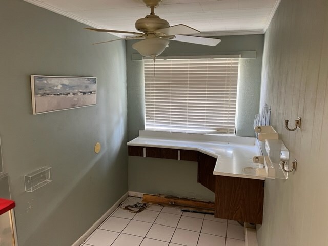 More Photos Of 372 E College Ave, Ashburn Office Residential For Sale