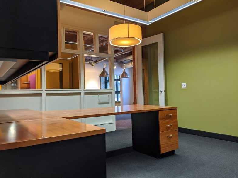 More Photos Of 400 N 1st St, Minneapolis Loft Creative Space For Sale