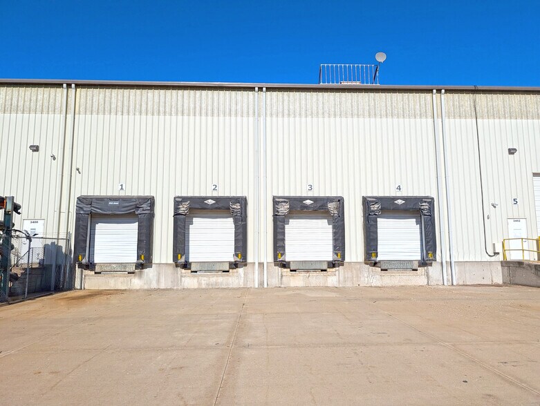 More Photos Of 3400-3474 W Mound Rd, Joliet Warehouse For Lease