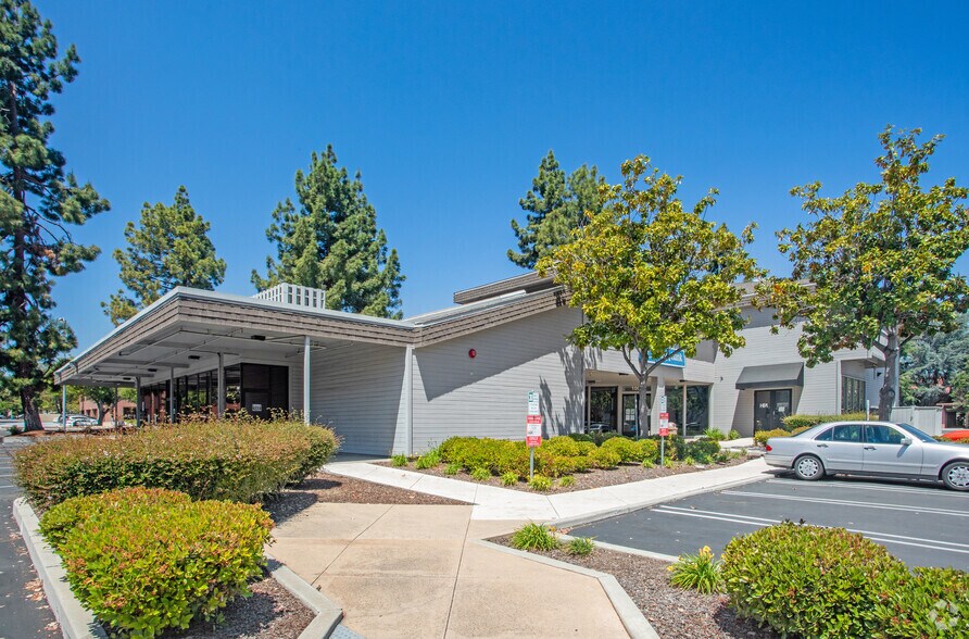 Primary Photo Of 10020 N De Anza Blvd, Cupertino Loft Creative Space For Lease