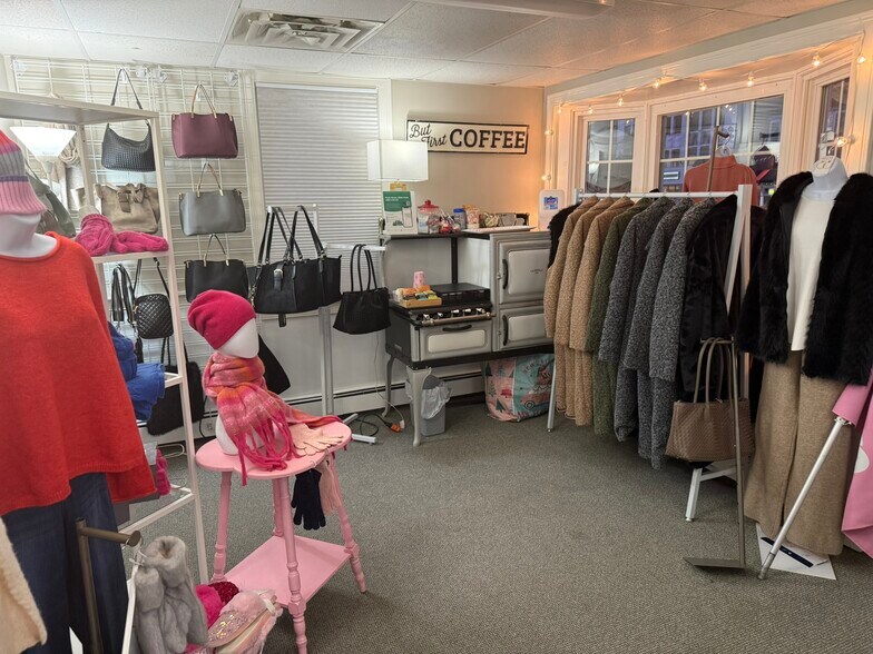 More Photos Of 23 Sandwich St, Plymouth Freestanding For Lease