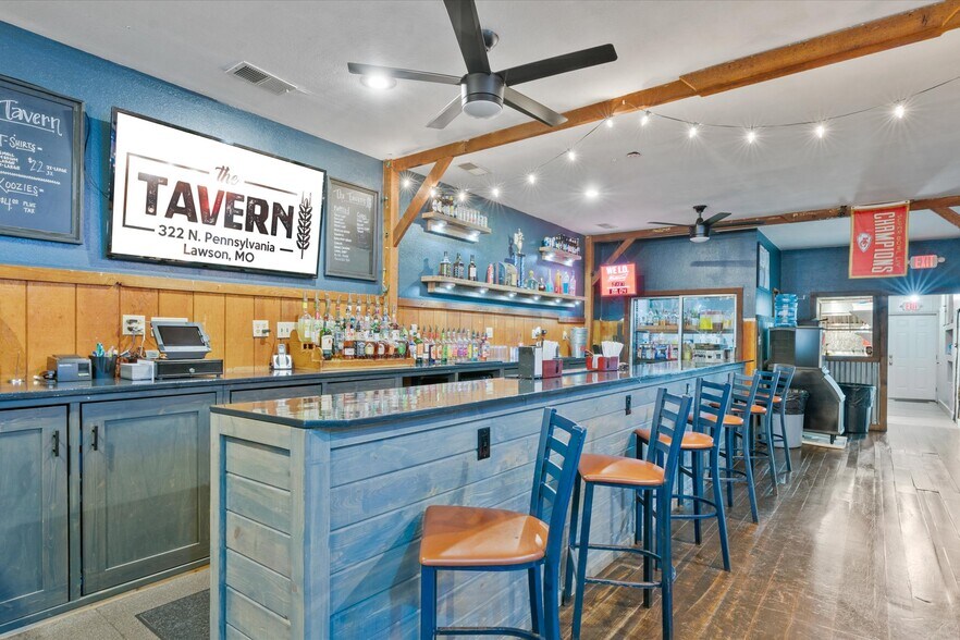 More Photos Of 322 N Pennsylvania Ave, Lawson Bar For Sale