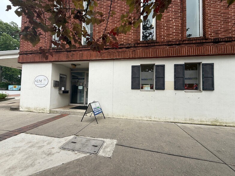 More Photos Of 9 S Peachtree St, Norcross Loft Creative Space For Sale