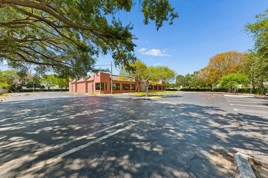 More Photos Of 1590 S Congress Ave, West Palm Beach Medical For Sale
