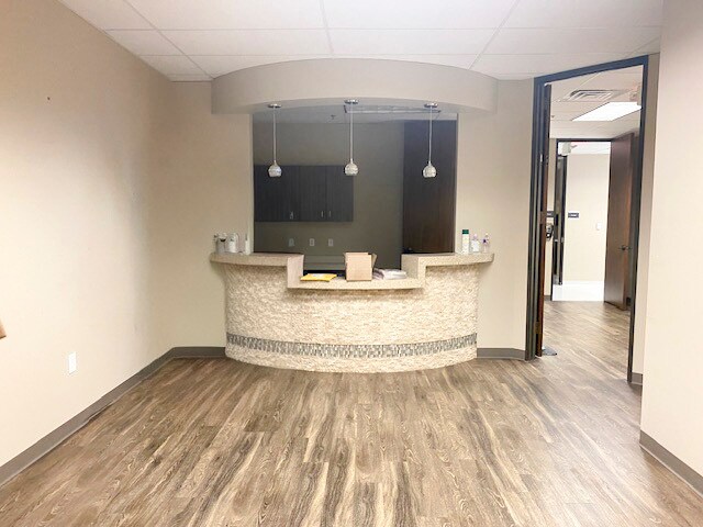 More Photos Of 12201 Renfert Way, Austin Medical For Lease
