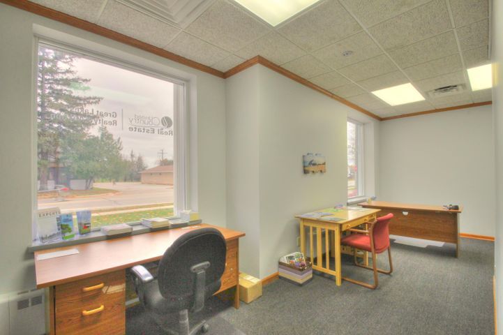 More Photos Of 6586 Center St, Unionville Bank For Sale