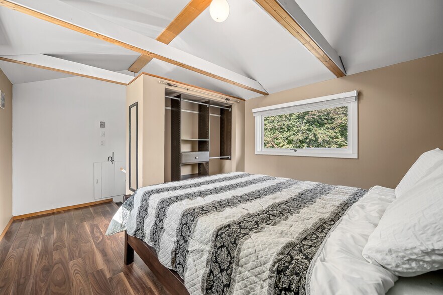 More Photos Of 1885 Central Rd, Hornby Island Land For Sale