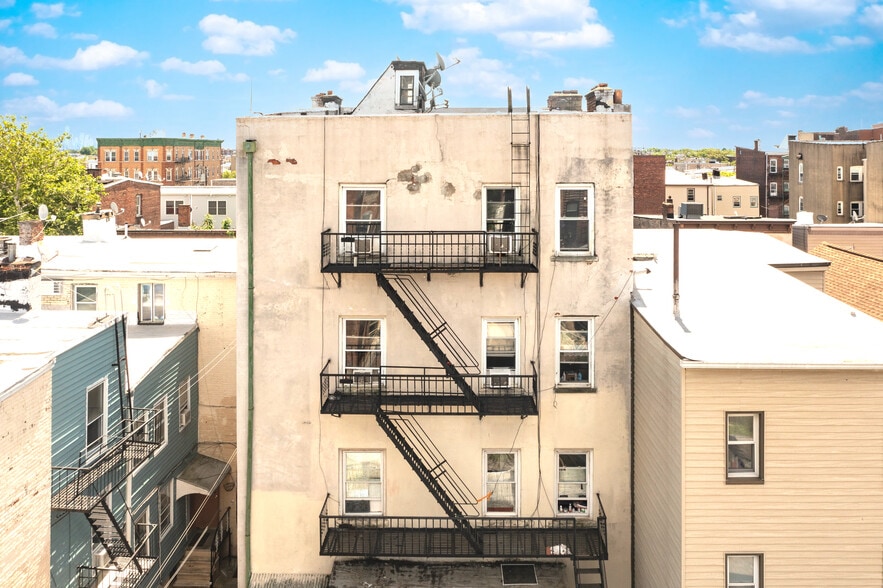 More Photos Of 53 Madison St, Newark Apartments For Sale