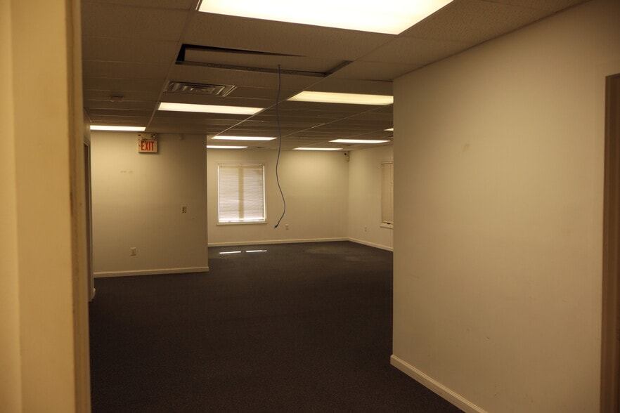 More Photos Of 200 Haddonfield Berlin, Gibbsboro Office For Sale