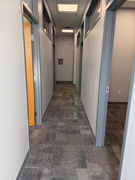 More Photos Of 2212 Murray Ave, Pittsburgh Apartments For Lease