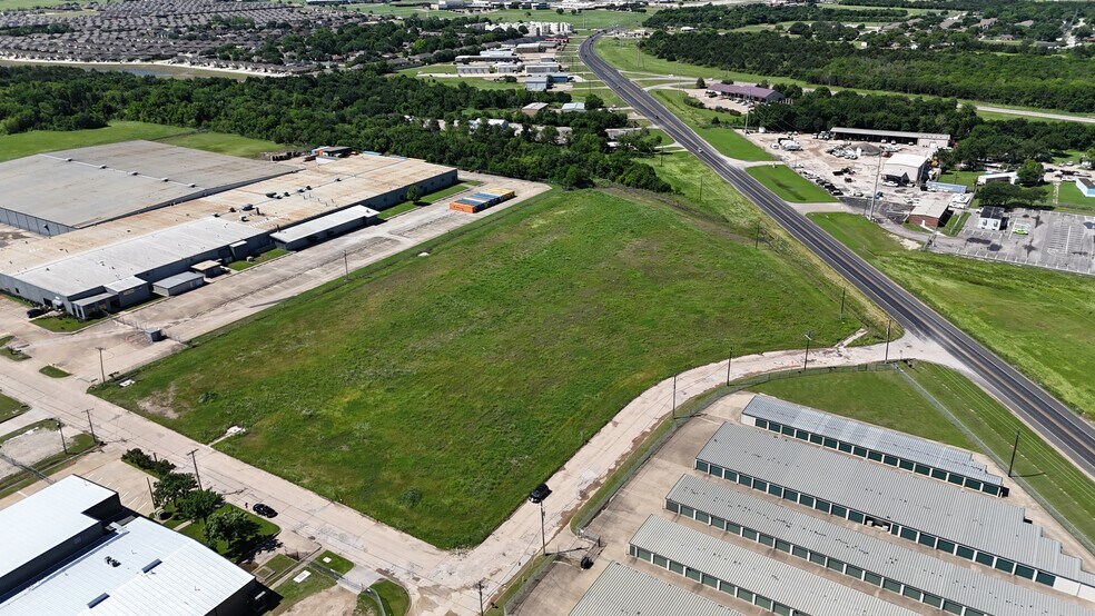 More Photos Of 1401 Jack McKay Blvd, Ennis Land For Sale