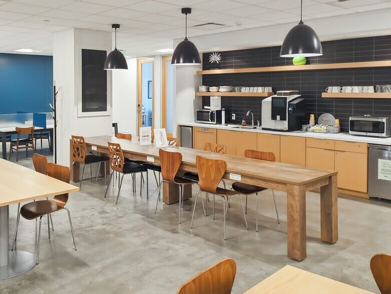 More Photos Of 410 N Main St, Royal Oak Coworking Space