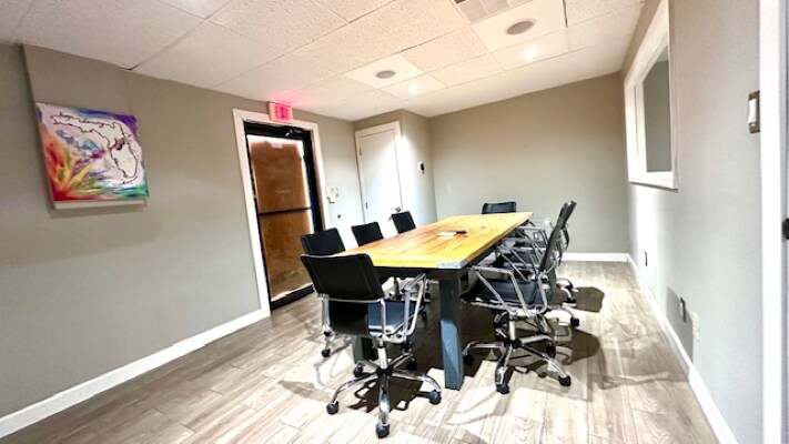More Photos Of 4751 Conway Rd, Orlando Office For Lease