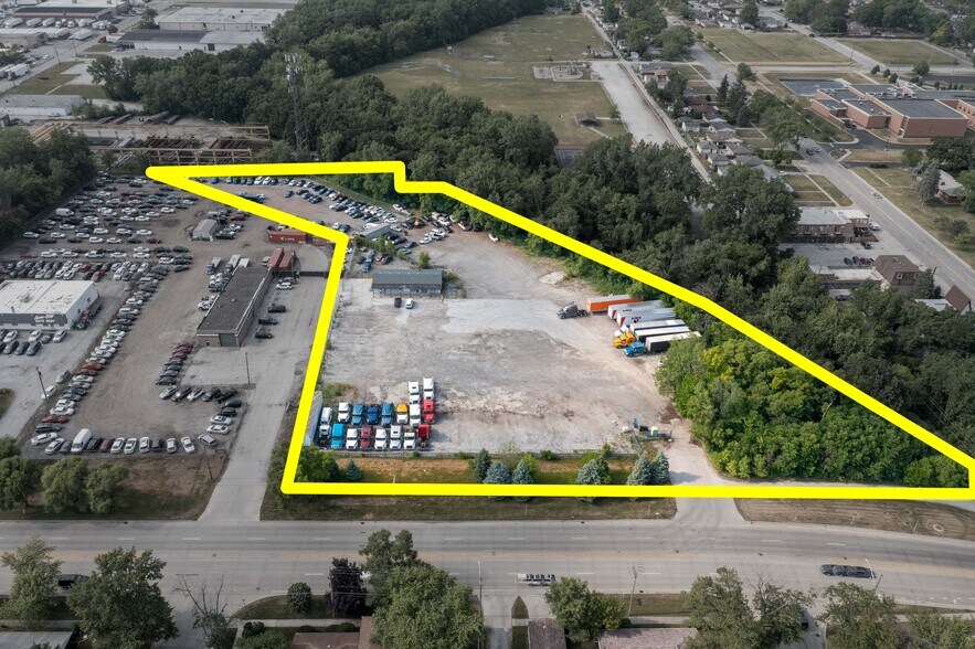 More Photos Of 3120 E 170th St, Lansing Truck Terminal For Sale