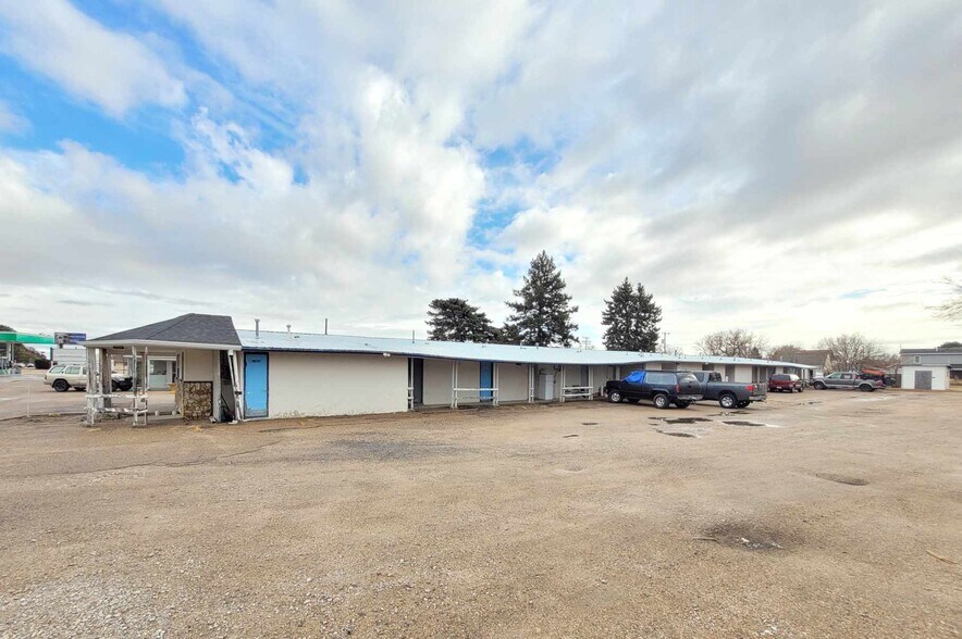 More Photos Of 1404 & 1420 Rodeo Rd, North Platte Apartments For Sale