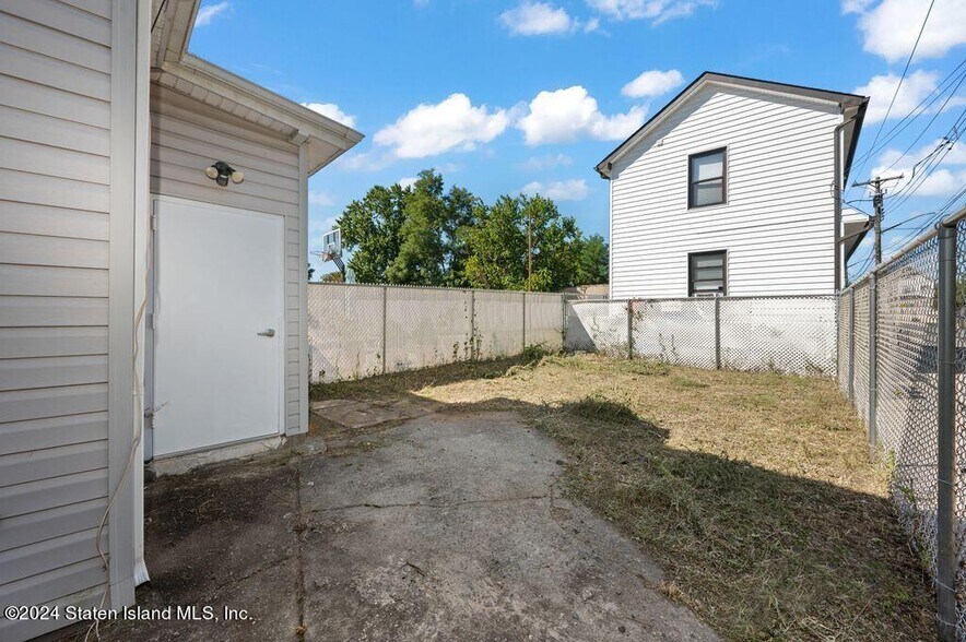 More Photos Of 110 Van Pelt Ave, Staten Island Storefront Retail Residential For Lease