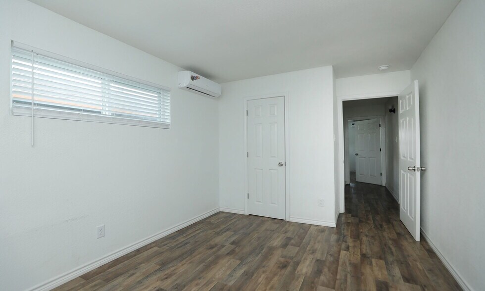 More Photos Of 3805-3813 Wipprecht St, Houston Apartments For Sale