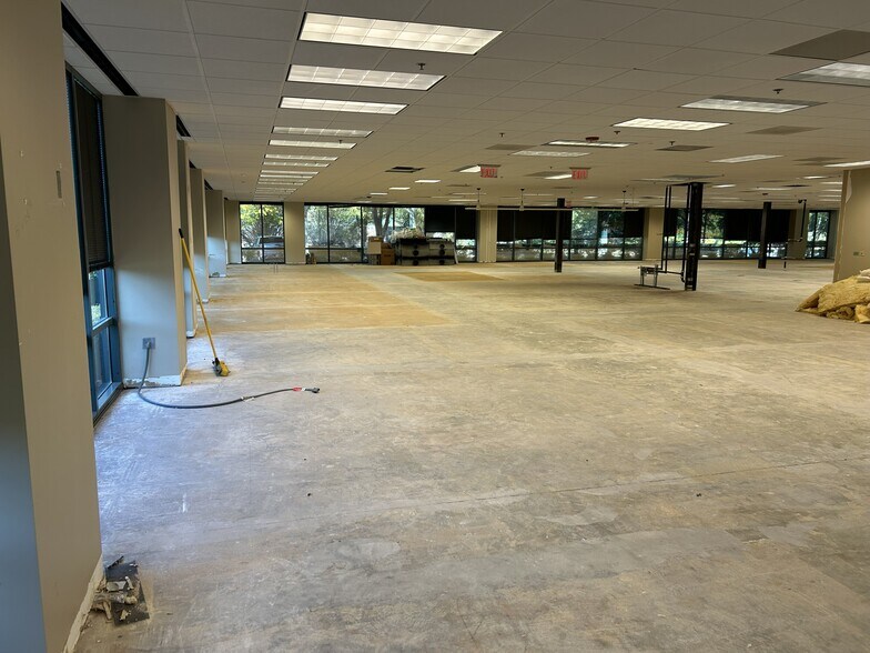 More Photos Of 1990 Vaughn Rd, Kennesaw Office For Lease