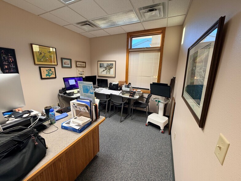 More Photos Of 50 27th St W, Billings Office For Lease