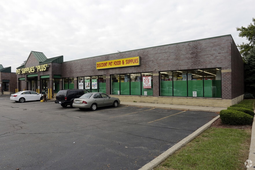 More Photos Of 1748 N Harlem Ave, Elmwood Park Freestanding For Sale