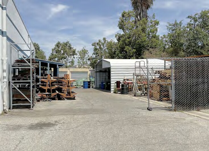 More Photos Of 27556 Commerce Center Dr, Temecula Manufacturing For Sale