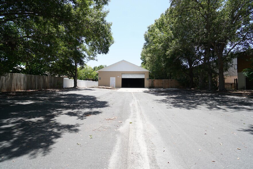 More Photos Of 1112 Whitfield Ave, Sarasota Industrial For Sale