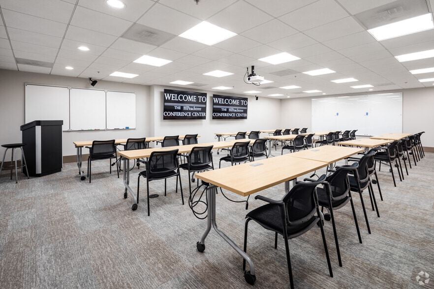 More Photos Of 260-270 Peachtree St NW, Atlanta Unknown For Lease