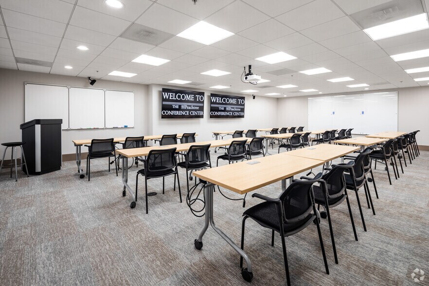 More Photos Of 260-270 Peachtree St NW, Atlanta Unknown For Lease