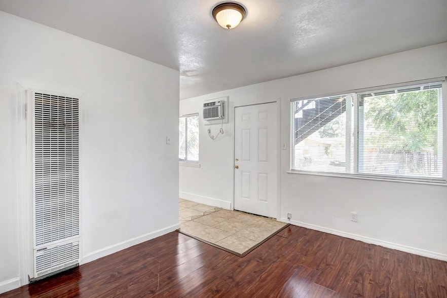More Photos Of 2390-2398 Oakmont St, Sacramento Apartments For Sale