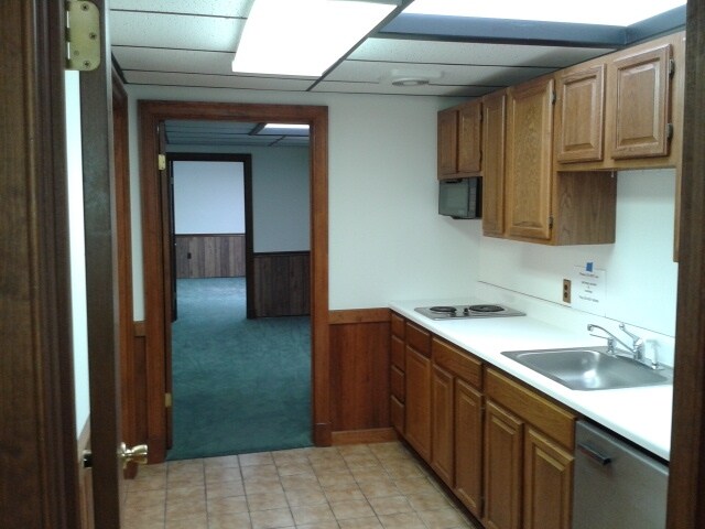 More Photos Of 9115-9125 Bursa Rd, Laurel Warehouse For Lease