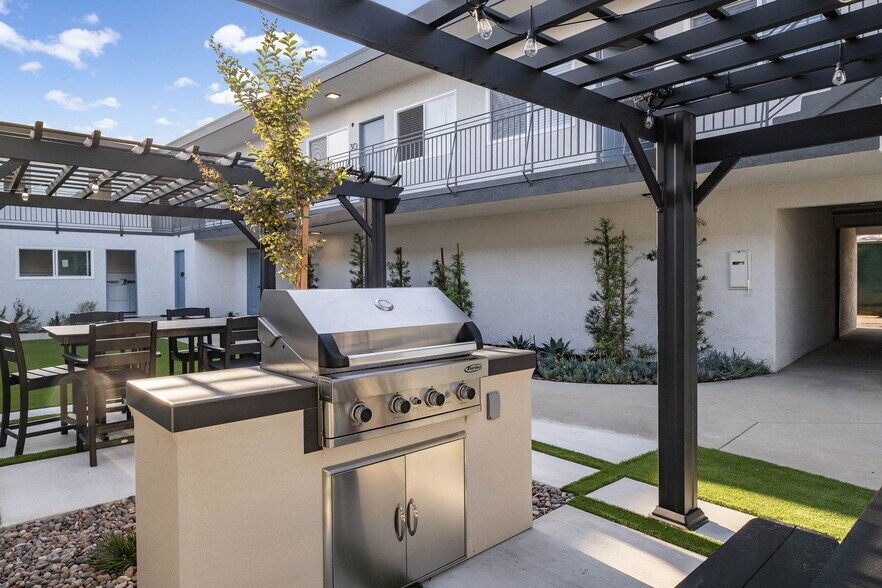 More Photos Of 23805 Arlington Ave, Torrance Apartments For Sale