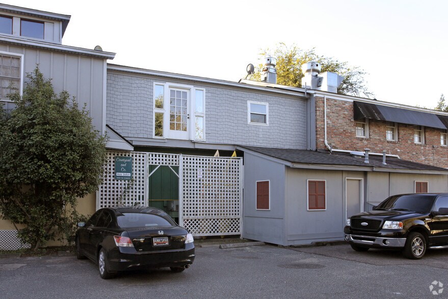 More Photos Of 217 Lucas St, Mount Pleasant Storefront Retail Residential For Lease