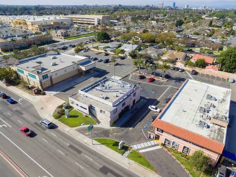 More Photos Of 1227 W 17th St, Santa Ana Medical For Lease