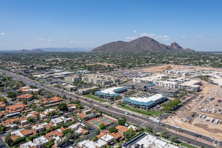 More Photos Of 6720 N Scottsdale Rd, Scottsdale Office For Lease