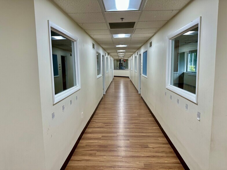 More Photos Of 505 Blue Ball Rd, Elkton Office For Lease