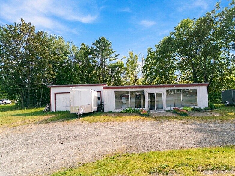 More Photos Of 872 Kennedy Memorial Dr, Oakland Office For Sale