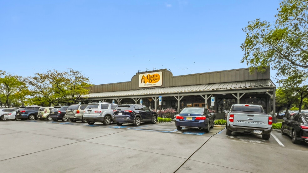 More Photos Of 14 Frontage Rd, Clinton Restaurant For Sale