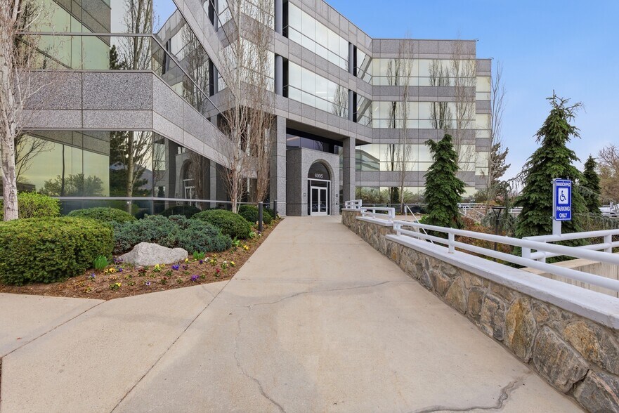 More Photos Of 6995 S Union Park Ctr, Midvale Office For Lease