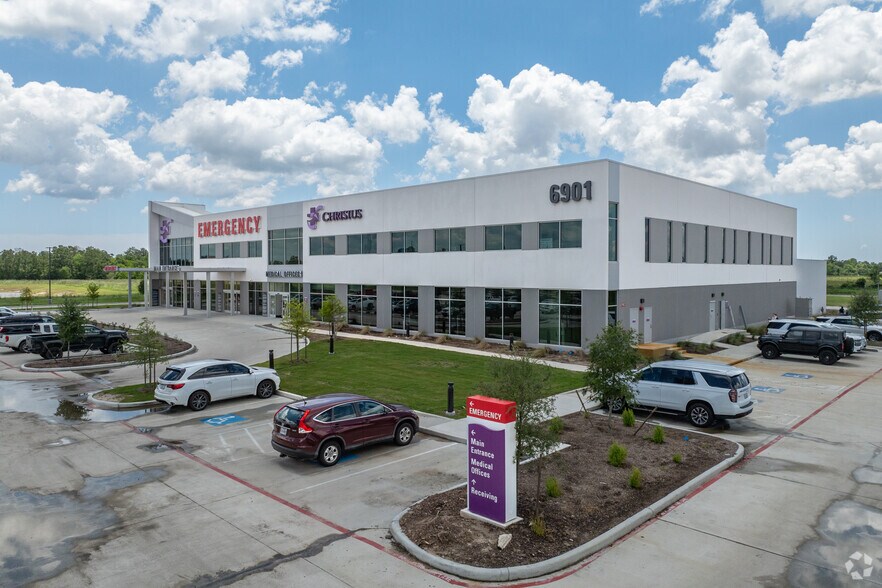 More Photos Of 6901 Medical Center Dr, Orange Medical For Lease