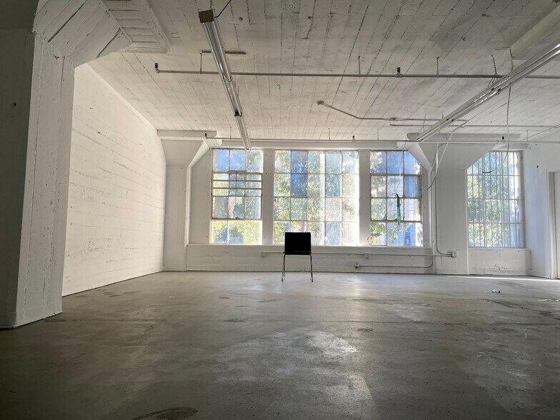 More Photos Of 1114 S Los Angeles St, Los Angeles Warehouse For Sale