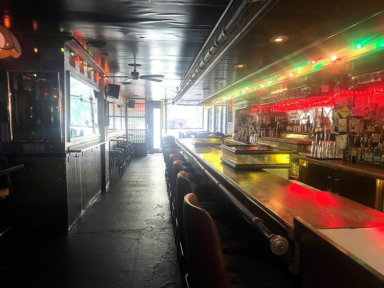 Primary Photo Of 1071-1073 Broadway, Brooklyn General Retail For Lease