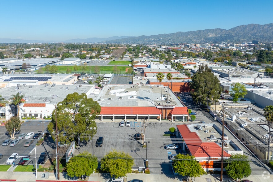 More Photos Of 1011 W Alameda Ave, Burbank Loft Creative Space For Sale