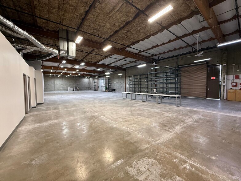 More Photos Of 1525 E McFadden Ave, Santa Ana Warehouse For Lease