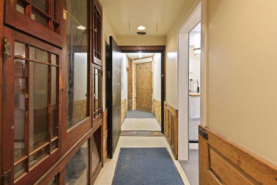 More Photos Of 105 Coal st, Mexico Specialty For Sale